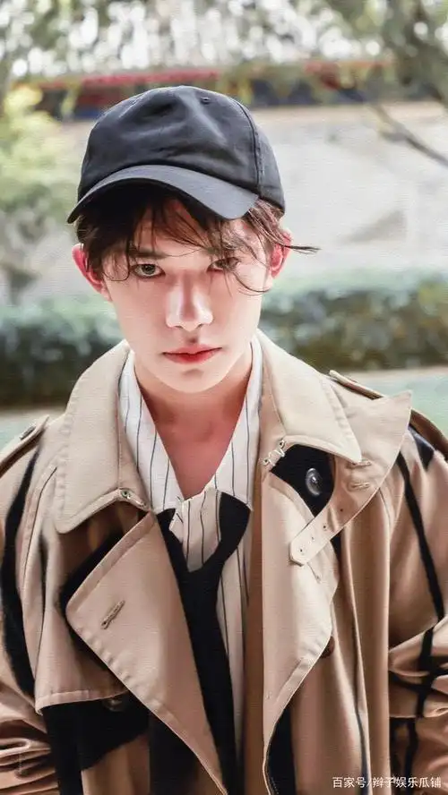 易烊千玺 虽是"顶流",但绝不是所谓的流量明星