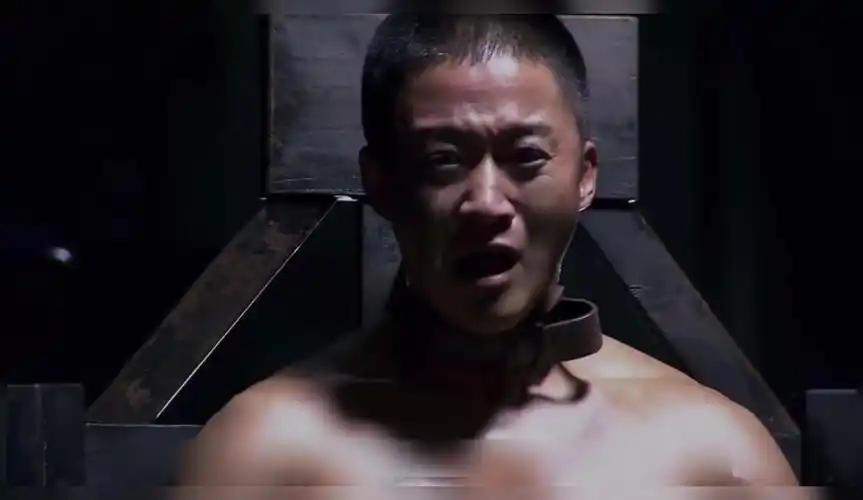 唐心怡被辱何晨光发疯