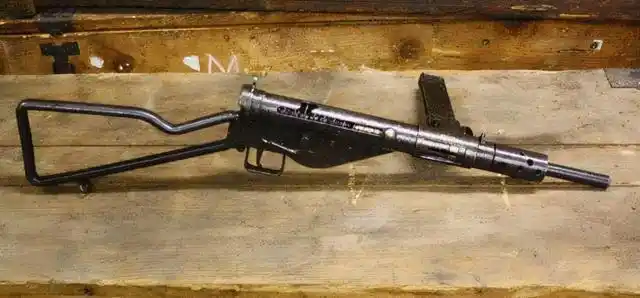 花机关枪是1917年由德国研制,20世纪20年代由奉系军阀引进来华.