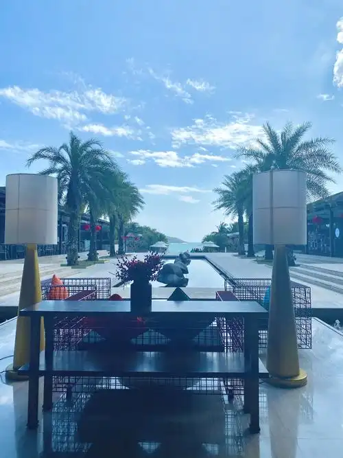 海南小伙伴都说万宁的海是最漂亮,所以选择了万宁石梅湾艾美度假酒店.