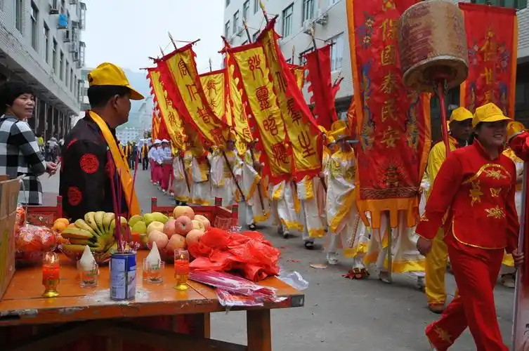 《妈祖出巡》组照6张