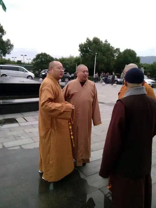 参加唐代古刹——径山万寿禅寺(简称径山寺)方丈升座法会