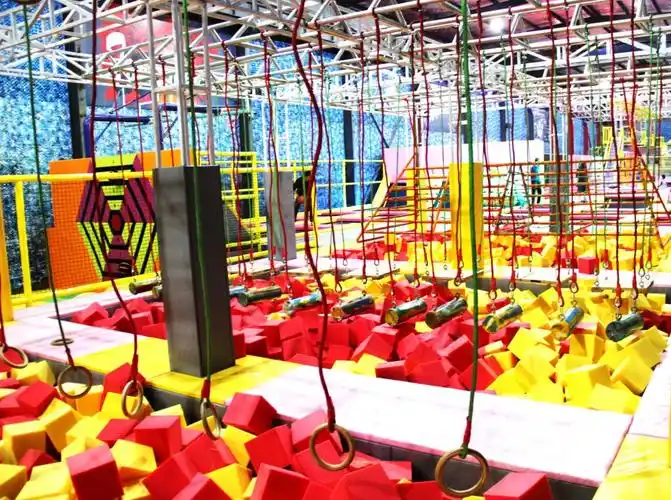 【限时抢购】666元抢2000㎡喜唰唰蹦床主题乐园成人年卡