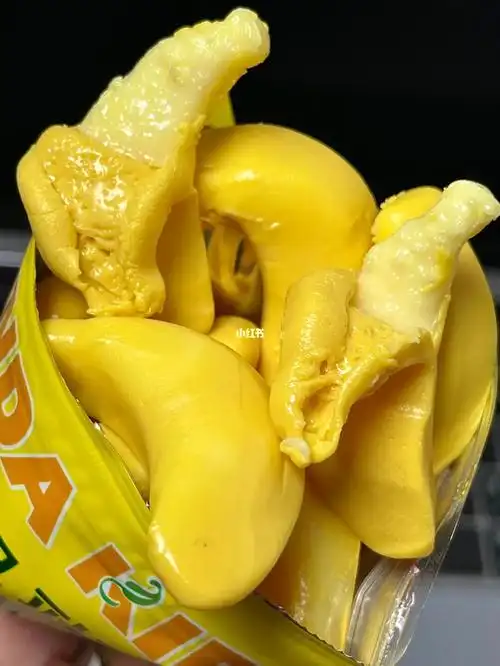 能扒皮的香蕉软糖后悔才吃到01