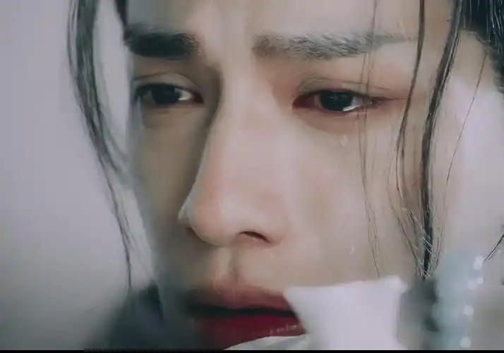 古装男神落泪瞬间:肖战心疼,罗云熙绝美,任嘉伦心碎