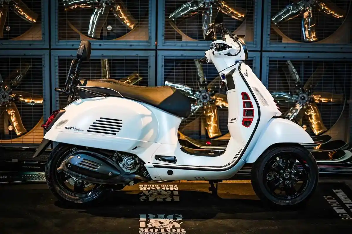 vespa 300|外观黑化.99big boy space - 抖音