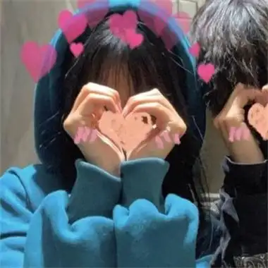 超耐看舒服的甜蜜浪漫情侣头像 独特而好看的今年超火的微信情头_情侣