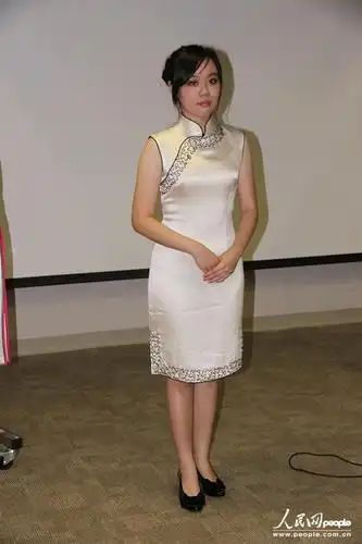 组图:香港大学生旗袍秀 尽显优雅东方美【11】