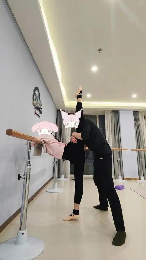 软开记录都说横叉好练我怎么没感受到