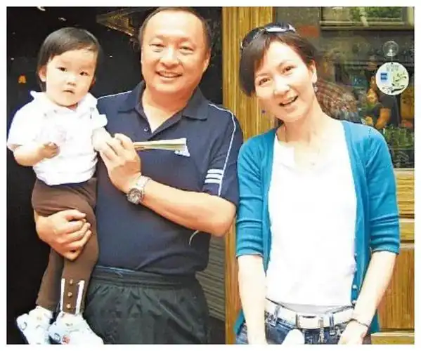 演员:陈美琪半夜被恐吓流产,离婚后,偏偏被现任老公宠成宝插图24