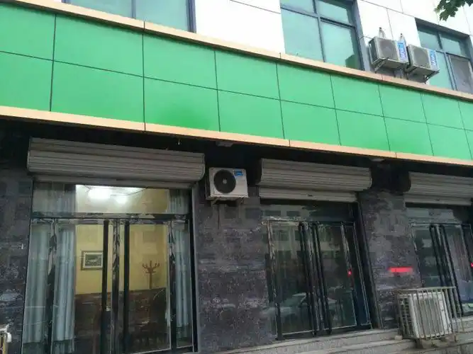 求大神ps一张图片,添加门头5个字,老明涮肉坊