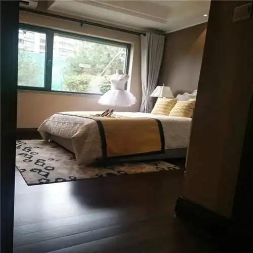 历下区 经十路南奥体 龙奥大厦南 恒大龙奥御苑 层高3.9米