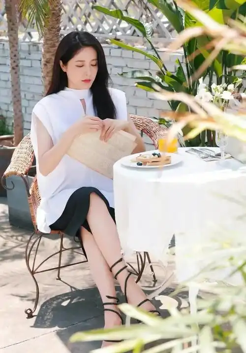 曾黎极品身材美女性感女神气质优雅女人味