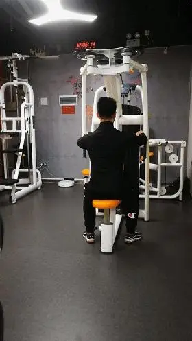 肩关节水平外展的动作怎么做?