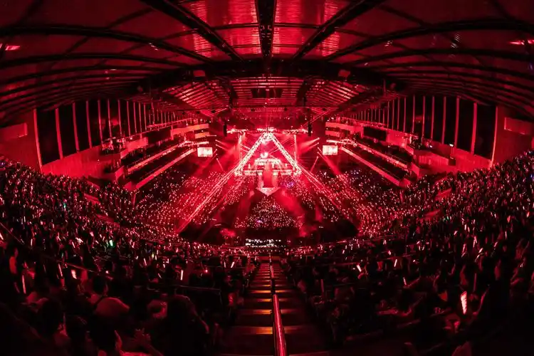 八三夭《想见你想见你想见你》台北小巨蛋演唱会 a-lin火辣助阵