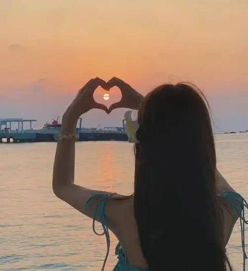 心理测试:选择一个比心女孩,看看你会将真心交付于谁