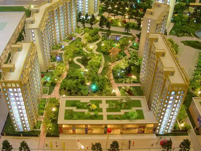 2018年,小伙手握170万卖房款后,天降妙龄女友,结果秒变流浪汉