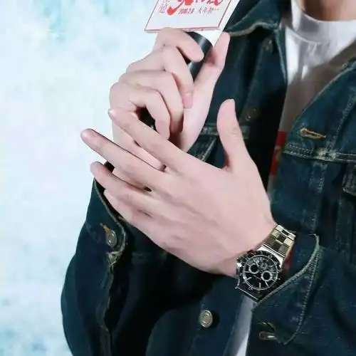 女生讨厌男生留长指甲吗?