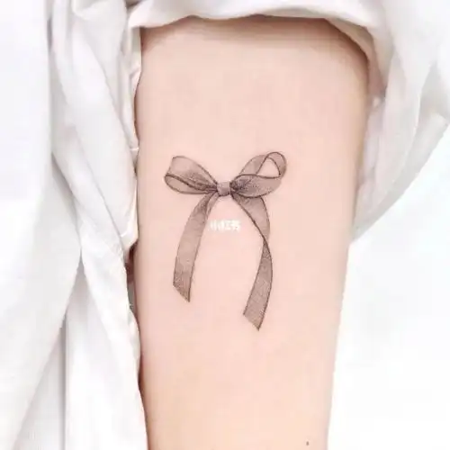 黑色蕾丝蝴蝶结纹身