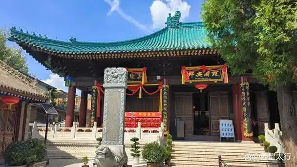 西安都城隍庙建成于明代.