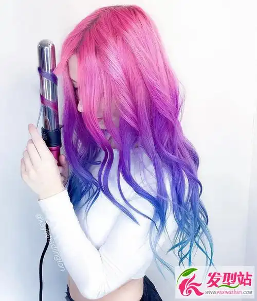 粉红少女心不死粉蓝渐变染发流行色图片大全5