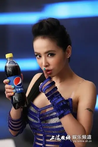 谁有蔡依林的这张背景图片