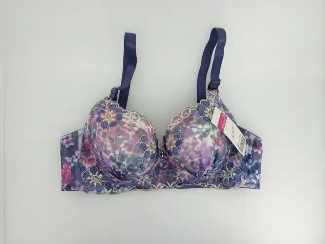 货源类别: 现货 品牌: 艾多芬 货号: 艾多芬 款式: 传统型 面料: 锦纶