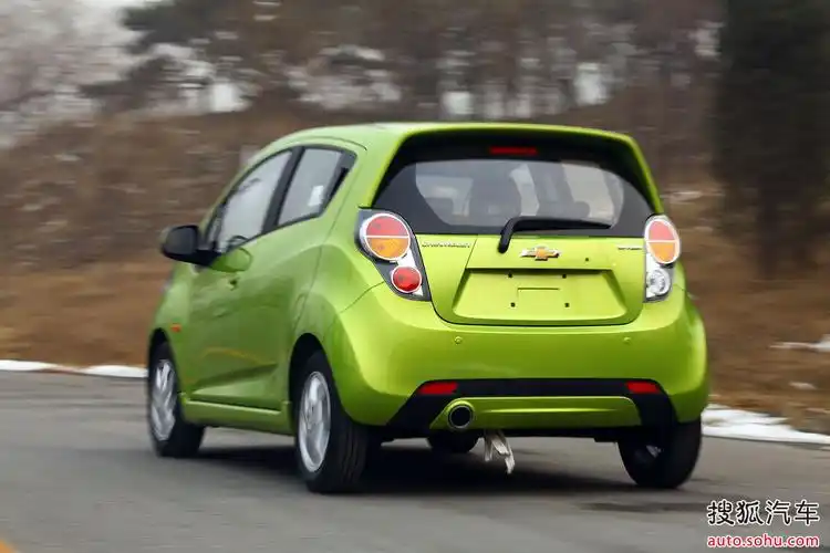 p>雪佛兰斯帕可(spark)是上海通用汽车雪佛兰推出的首款1.
