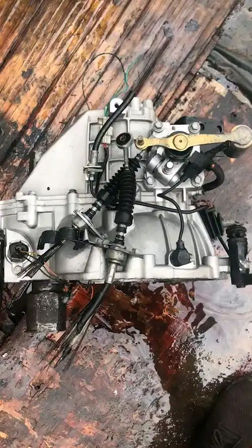 吉利金刚远景美人豹#变速箱#拆车件-度小视