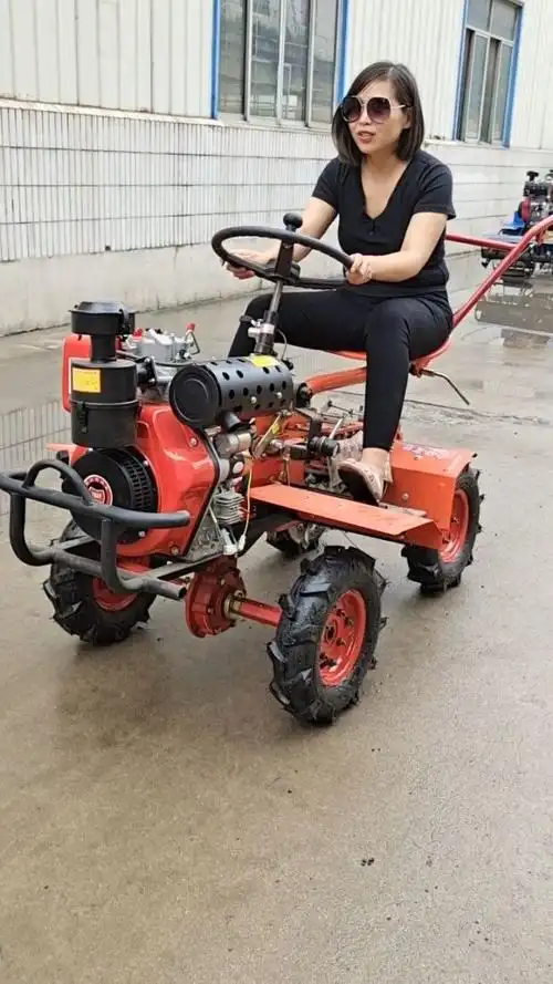 迷你小四轮微耕机