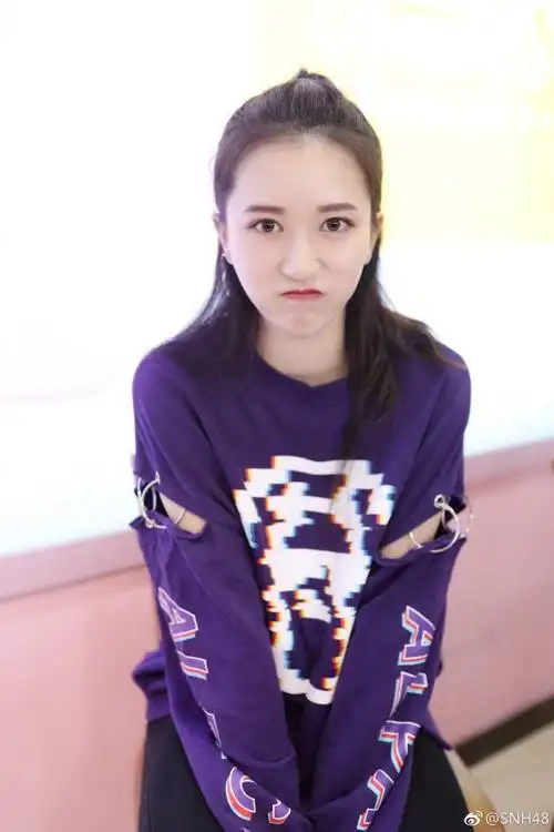 特别是莫寒和吴哲晗,真的是越看越喜欢,看着超级舒服.