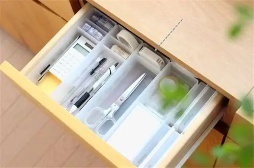 从抽屉里拿东西总是翻半天别再乱放了抽屉整理收纳技巧请收下