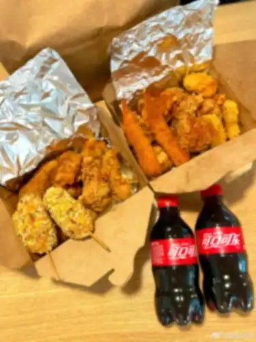 好久没有吃炸鸡啦～ 炸鸡配可乐,肥宅的快乐!