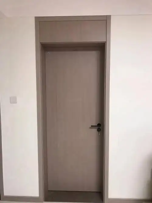 一门到顶带门楣板