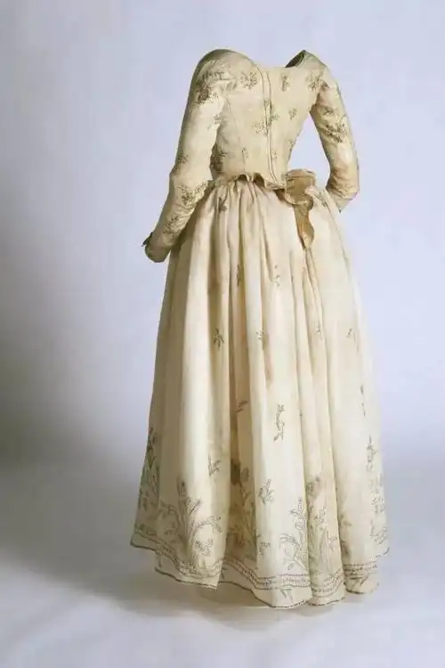 巧合课堂——新古典主义时期服装(下)