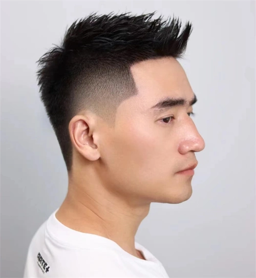最新男生短发示范 帅气清爽短飞机头_男士短发 - 美发站