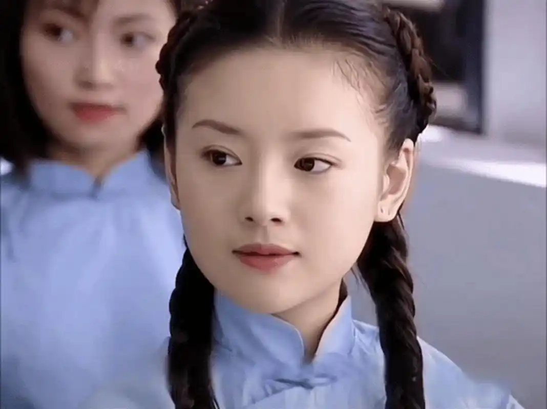 金粉世家里的冷清秋并不是董洁最美的时候,年轻时的董洁真的好美玉润