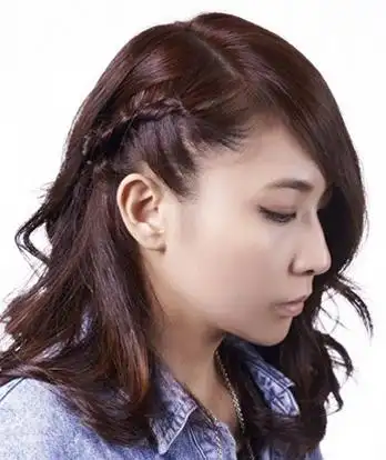 刘海侧边编发教程图解露耳造型清爽十足片