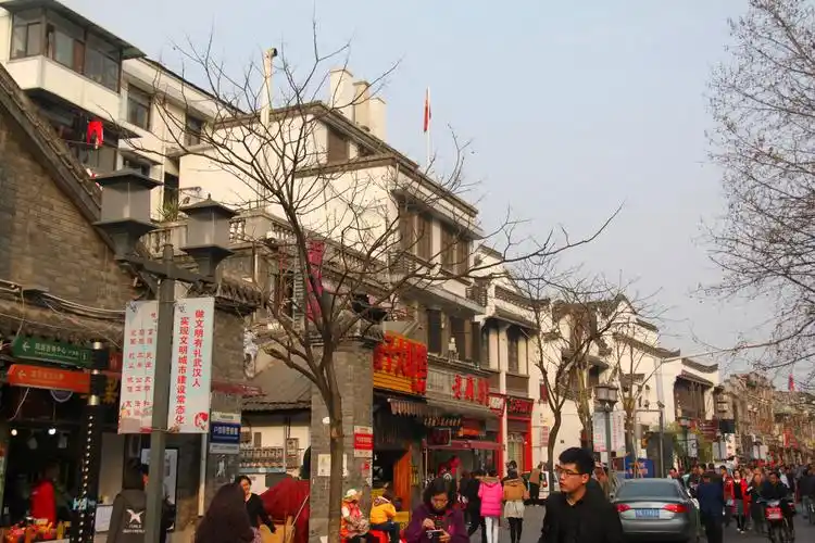 作为一个美食爱好者,隔三差五就前往武昌司门口附近的户部巷美食一番