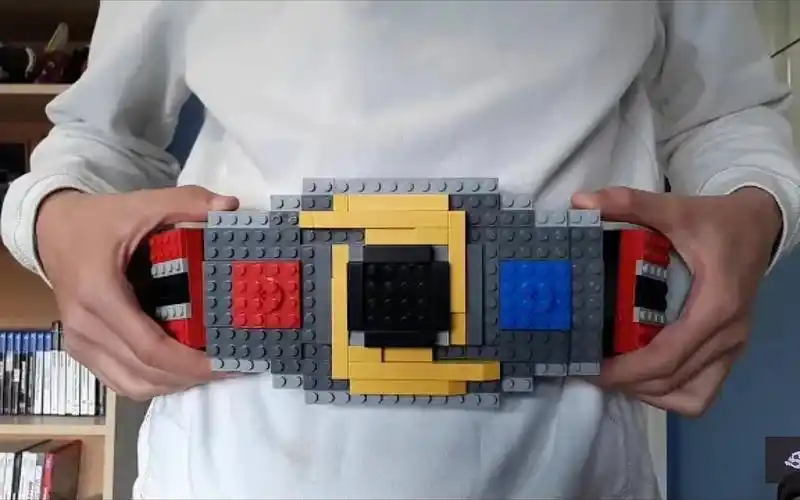 『转载』乐高拼装假面骑士agito腰带把玩视频