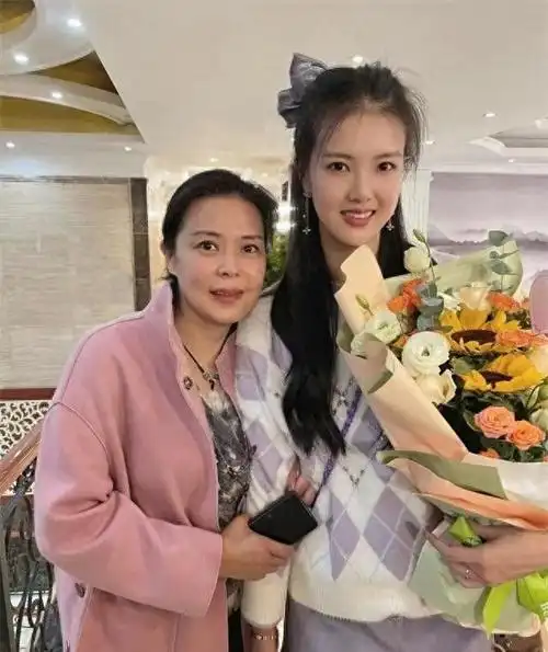 朱婷被造谣移民处理方式与邓亚萍完全不同张常宁七夕大秀恩爱