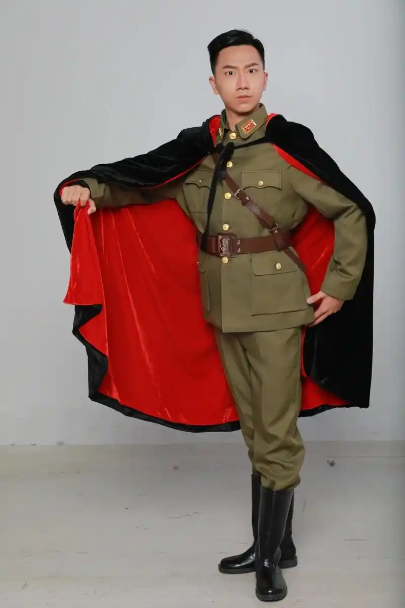 中国戏曲学院新编现代京剧73摘星73剧照 - 抖音