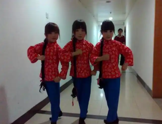 19年成都最美袖珍女结婚32岁长得像10岁婚后生活过得精彩