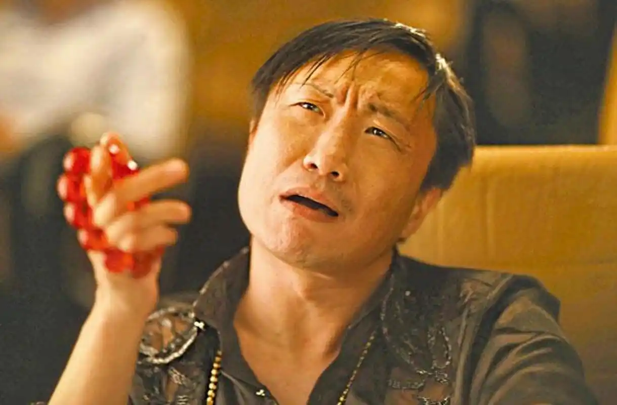 本该接张学友的班,郑中基为啥作死 闹事被fbi拘捕,情史太风流