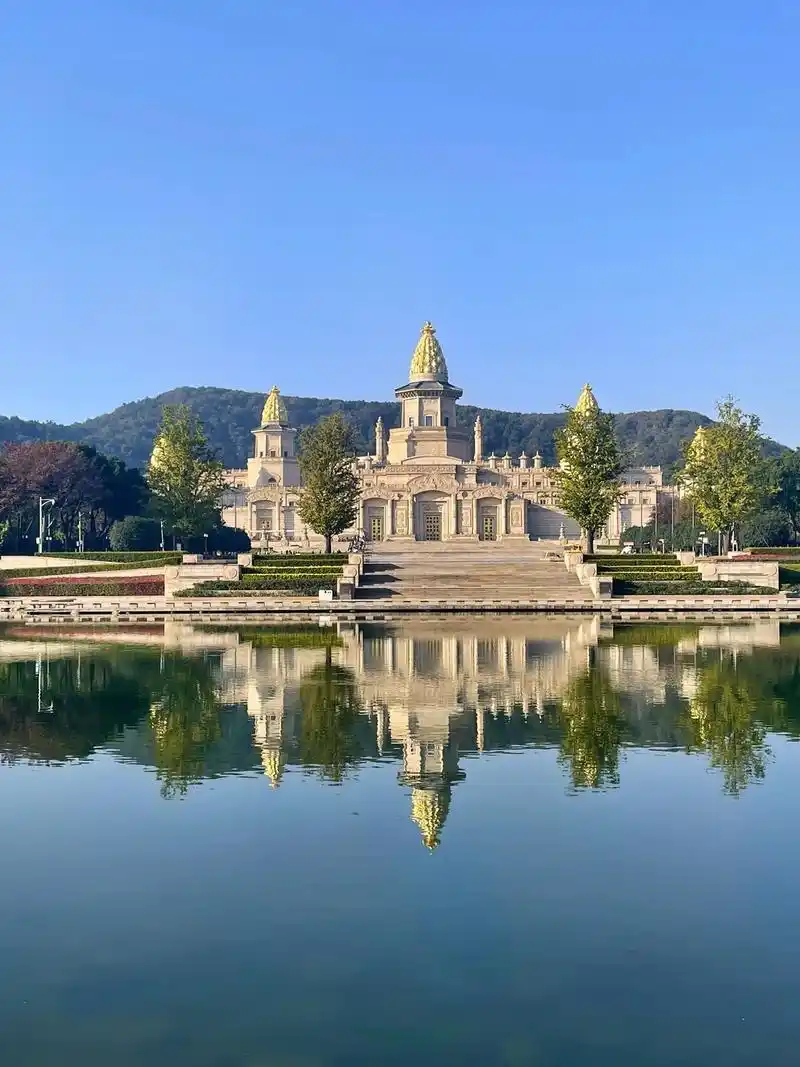 灵山大佛—灵山胜境.随缘而来,随心而到,一方净土,三柱清香. - 抖音