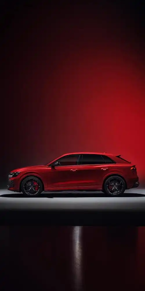 最近奥迪推出了rs q8 performance车型,并且以7分36.