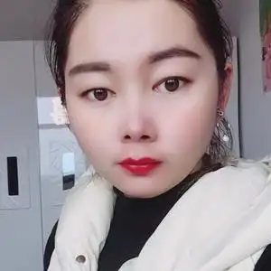 卖螺蛳粉的小阿姨