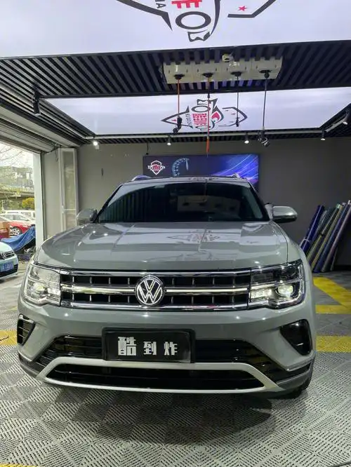 大众途昂双拼纳多灰悬浮黑顶