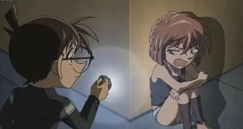 名侦探柯南:五个未成年不能看的画面,小兰的太露,小哀丢脸了