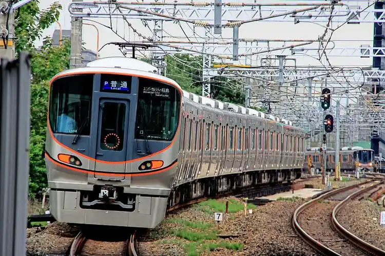 jr大阪城公园站大和路快速221系/大阪环状线323系 - 740路34297 - 图